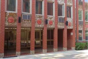 1041 Susan Collins Ln, Oak Park, IL 60302 - Photo 1