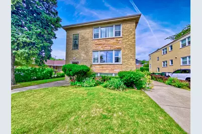 6522 N Spaulding Avenue, Lincolnwood, IL 60712 - Photo 1