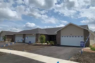 460 Ridge Ln, Bolingbrook, IL 60440 - Photo 1