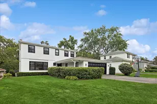 440 Elm St, Glen Ellyn, IL 60137 - Photo 1