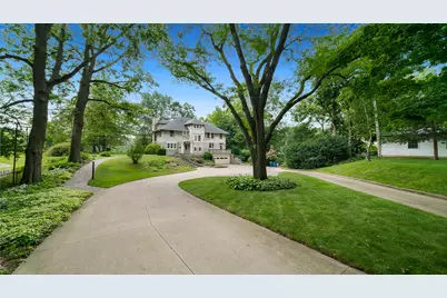 706 E Fellows Street, Dixon, IL 61021 - Photo 1