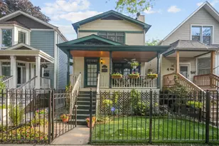 1746 W Byron St, Chicago, IL 60613 - Photo 1