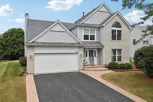 278 W Winding Trail Cir, Round Lake, IL 60073 - Photo 1