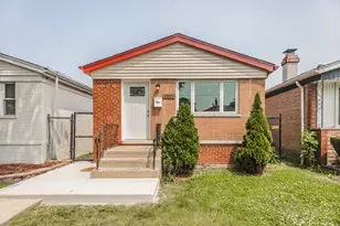 9553 S Perry Ave, Chicago, IL 60628 - Photo 1