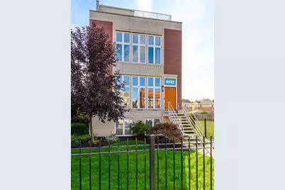 4532 S Oakenwald Avenue, Chicago, IL 60653 - Photo 1