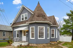 1409 Pulaski St, Peru, IL 61354 - Photo 1