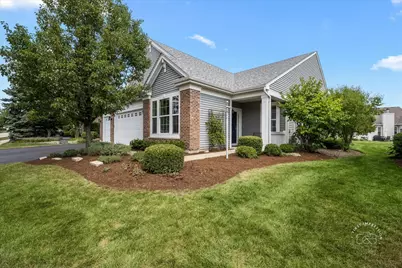 942 Scottsdale Drive, Pingree Grove, IL 60140 - Photo 1