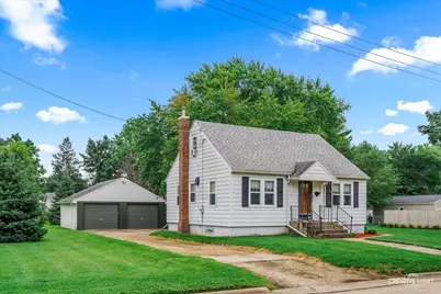1716 17th Avenue, Sterling, IL 61081 - Photo 1