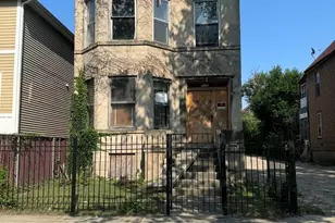 6535 S Evans Ave, Chicago, IL 60637 - Photo 1
