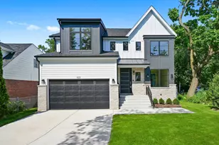 622 S Euclid Ave, Elmhurst, IL 60126 - Photo 1