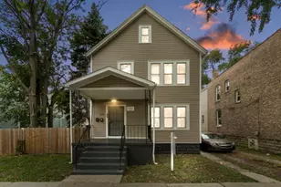 720 E 92nd Pl, Chicago, IL 60619 - Photo 1