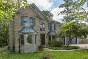 215 Wing Park Blvd, Elgin, IL 60123 - Photo 1