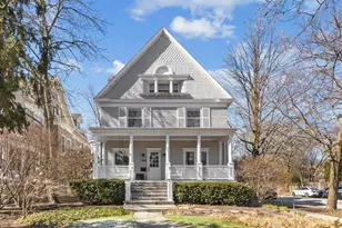 1142 Judson Ave, Evanston, IL 60202 - Photo 1