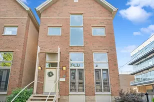 1943 W Bloomingdale Ave, Chicago, IL 60622 - Photo 1