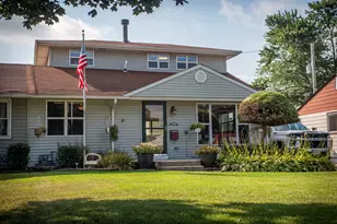 8925 S Main St, Hometown, IL 60456 - Photo 1