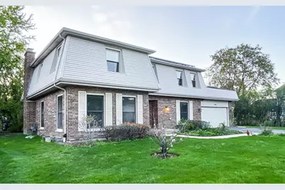 1640 Barry Lane, Glenview, IL 60025 - Photo 1