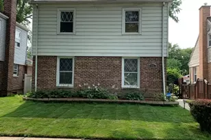 802 Bristol Ave, Westchester, IL 60154 - Photo 1