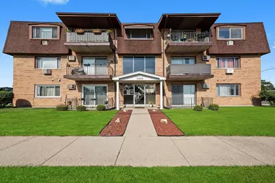 11000 Central Avenue #2C, Chicago Ridge, IL 60415 - Photo 1