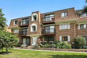 4128 Cove Ln, Glenview, IL 60025 - Photo 1