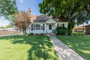 803 14th Ave, Mendota, IL 61342 - Photo 1