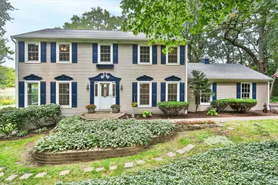 547 Lakeview Court, Bartlett, IL 60103 - Photo 1