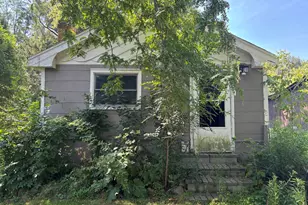 2313 Evergreen Ave, Fox River Grove, IL 60021 - Photo 1