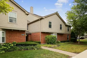 131 Kristin Cir, Schaumburg, IL 60195 - Photo 1