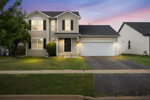 87 W Crabapple Ave, Cortland, IL 60112 - Photo 1