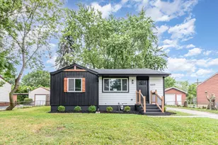 2229 Winnebago Rd, Waukegan, IL 60087 - Photo 1