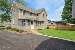 115 Jackson St, Marengo, IL 60152 - Photo 1