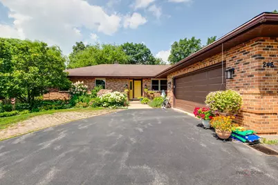 246 N Greenleaf Street, Gurnee, IL 60031 - Photo 1