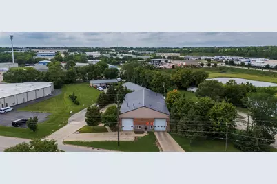 1600 N La Fox Street, South Elgin, IL 60177 - Photo 1