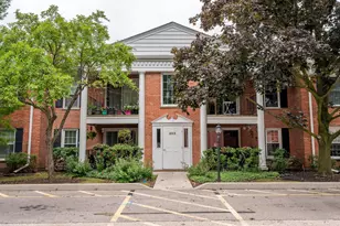 530 Shorely Dr, Barrington, IL 60010 - Photo 1