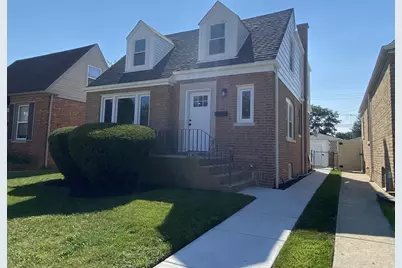 3826 N Pacific Avenue, Chicago, IL 60634 - Photo 1