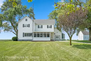 1860 E 200 North Rd, Hoopeston, IL 60942 - Photo 1