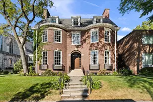 5638 S Woodlawn Ave, Chicago, IL 60637 - Photo 1