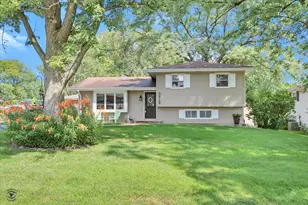 5915 Pershing Ave, Downers Grove, IL 60516 - Photo 1