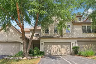 5293 Pebble Ln, Crystal Lake, IL 60012 - Photo 1