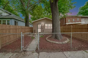 255 W 117th St, Chicago, IL 60628 - Photo 1