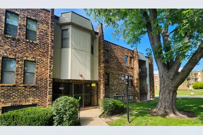 2208 Country Club Drive #22, Woodridge, IL 60517 - Photo 1