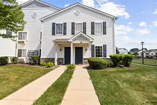 1709 Silverstone Dr, Carpentersville, IL 60110 - Photo 1