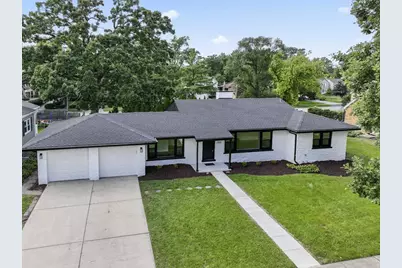 330 N Oaklawn Avenue, Elmhurst, IL 60126 - Photo 1