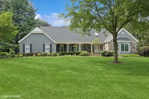 6201 N Wyndwood Dr, Crystal Lake, IL 60014 - Photo 1