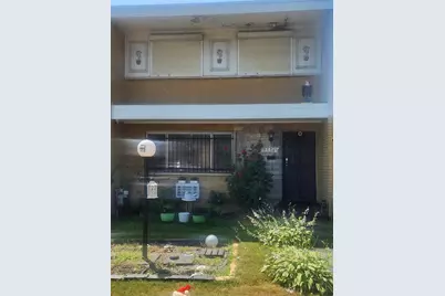 9556 S Colfax Avenue, Chicago, IL 60617 - Photo 1