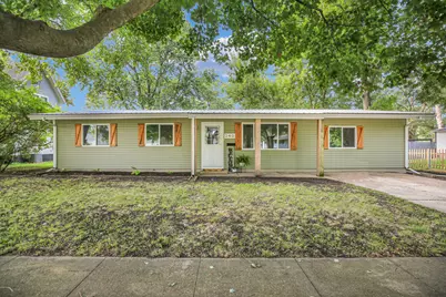 240 W Pine Street, Paxton, IL 60957 - Photo 1