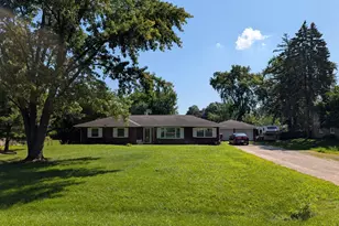 1010 Cassie Dr, Joliet, IL 60435 - Photo 1