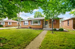 675 E Broadway St, Bradley, IL 60915 - Photo 1