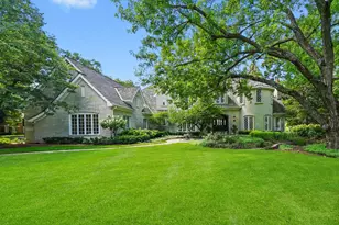 1 Kensington Dr, North Barrington, IL 60010 - Photo 1