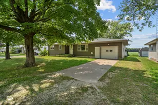 2414 N 7000W Rd, Bonfield, IL 60913 - Photo 1