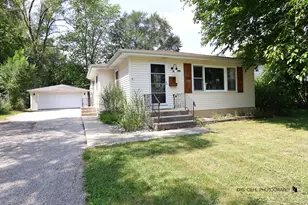 33626 N Greentree Rd, Grayslake, IL 60030 - Photo 1